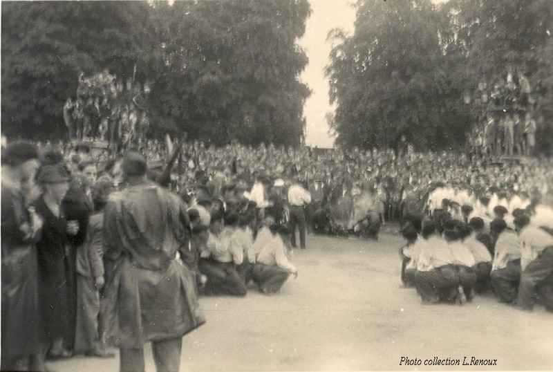 Rassemblement place de la Brche